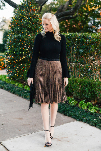 Fringe Clutch Outfits: 