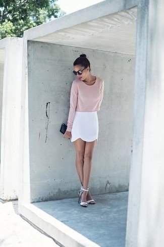 Pink Long Sleeve T-shirt Outfits For Women: 