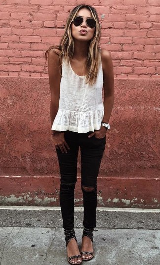 Black Ripped Skinny Jeans Outfits: 