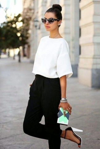 Short Sleeve Blouse Outfits: 