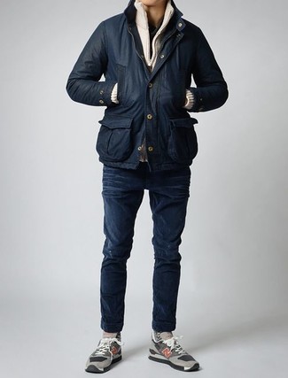 Navy Skinny Jeans with Zip Sweater Outfits For Men: 