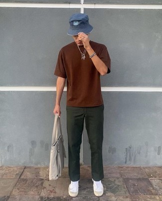 Dark Green Chinos Hot Weather Outfits: 