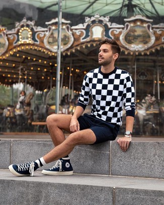 Black and White Check Crew-neck Sweater Outfits For Men: 