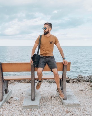 Charcoal Shorts Outfits For Men: 