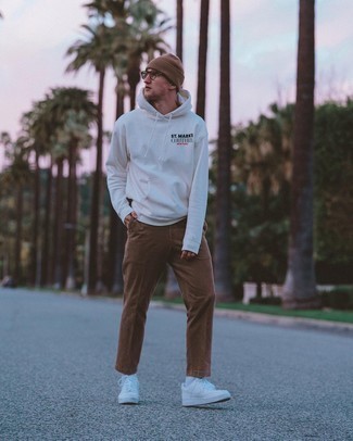Men's White Print Hoodie, Brown Chinos, White Leather Low Top Sneakers, Tan Beanie