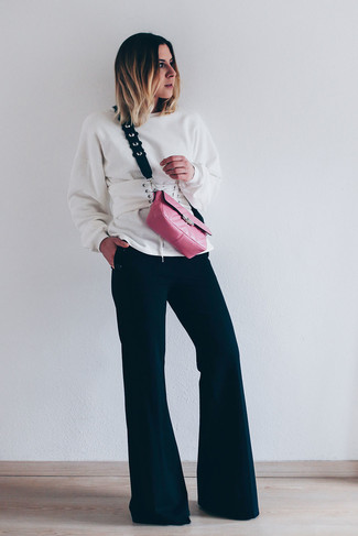 Black Flare Pants Outfits In Their 30s: 