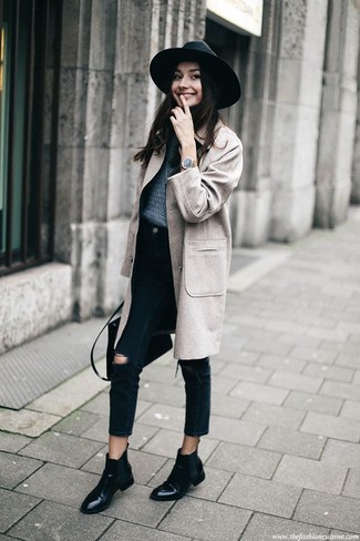 Black Chelsea Boots Outfits For Women: 