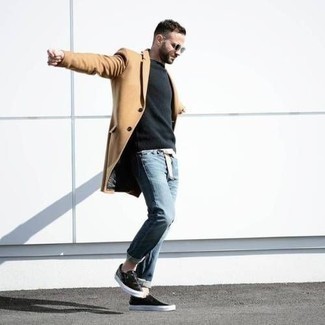 Black Leather Slip-on Sneakers Outfits For Men: 