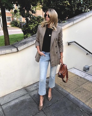 Brown Suede Pumps Outfits: 
