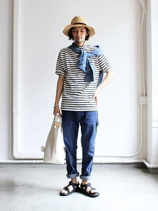 White and Navy Horizontal Striped Crew-neck T-shirt Summer Outfits For Men: 
