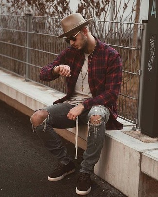 Brown Suede Low Top Sneakers Outfits For Men: 
