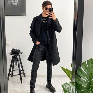 Charcoal Ripped Jeans Outfits For Men In Their 30s: 
