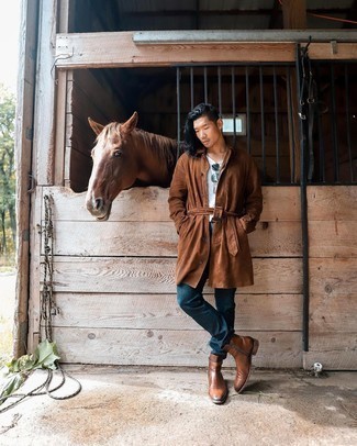 Men's Brown Leather Chelsea Boots, Navy Jeans, White Crew-neck T-shirt, Brown Trenchcoat