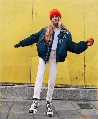 Red Beanie Outfits For Women In Their 20s: 