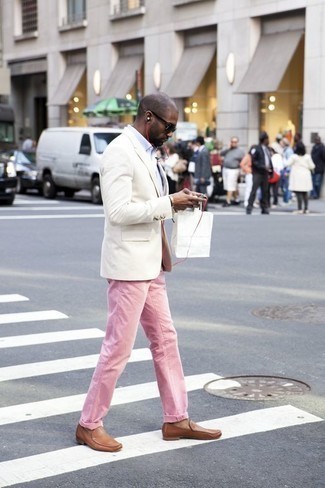 Pink Jeans Outfits For Men: 