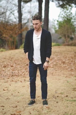 Henley Shirt Outfits For Men: 