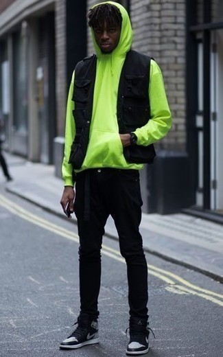 Green-Yellow Hoodie Outfits For Men In Their 20s: 