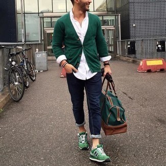Dark Green Canvas Holdall Outfits For Men: 
