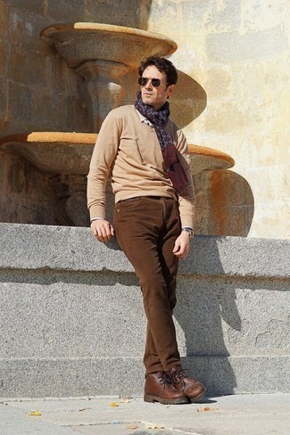 Dark Brown Corduroy Jeans Outfits For Men: 
