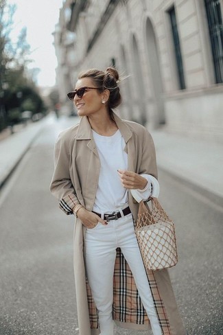 Dark Brown Sunglasses Outfits For Women: 