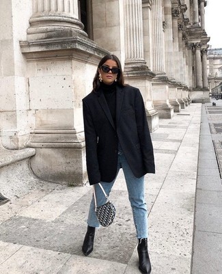 Black Turtleneck Outfits For Women In Their 20s: 