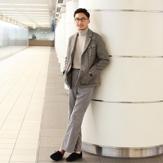 Tan Turtleneck Outfits For Men: 