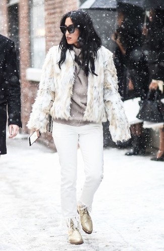 White Jeans Chill Weather Outfits For Women: 