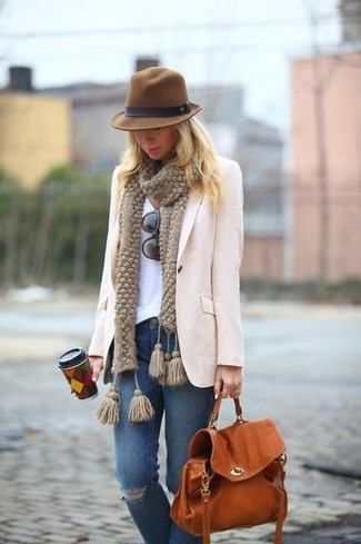 Brown Hat Outfits For Women: 