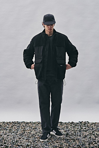 Black Fleece Zip Sweater Outfits For Men: 