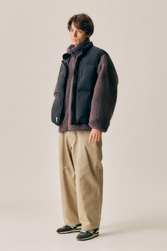 Dark Brown Fleece Zip Sweater Outfits For Men: 