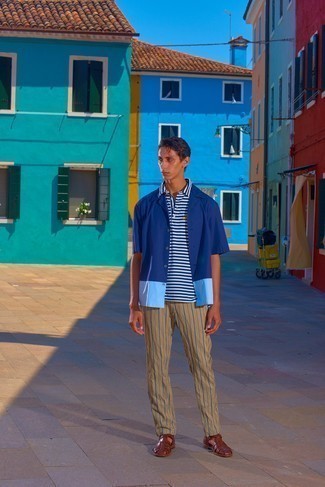 Khaki Vertical Striped Chinos Outfits: 