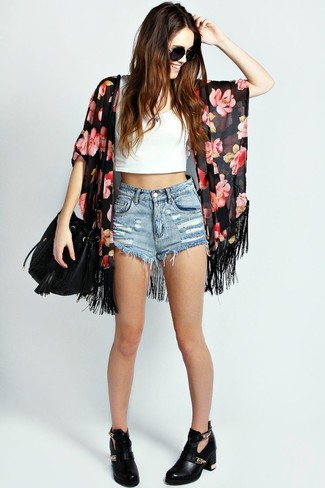 Black and White Floral Kimono Outfits: When comfort is crucial, this pairing of a black and white floral kimono and light blue denim shorts is always a winner. Got bored with this outfit? Invite black cutout leather ankle boots to spice things up.