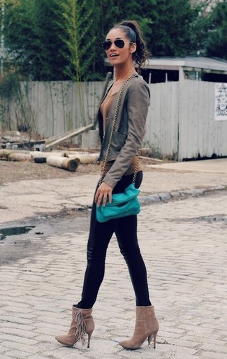 Black Leather Leggings Outfits: 