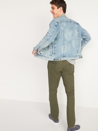 Olive Chinos Outfits: This combination of a light blue denim jacket and olive chinos speaks laid-back cool and stylish comfort. Complete this look with navy leather slip-on sneakers and the whole outfit will come together.