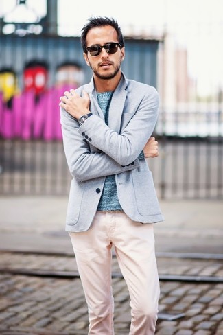 Light Blue Knit Blazer Outfits For Men: For a casually classic look, try pairing a light blue knit blazer with pink chinos — these two items fit beautifully together.