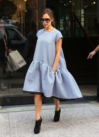Light Blue Swing Dress Outfits: A light blue swing dress? It's an easy-to-create ensemble that you can work on a daily basis. Why not complement this look with a pair of black suede ankle boots for an extra touch of chic?