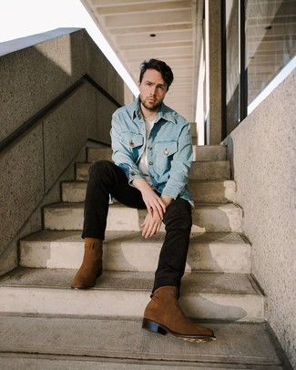 Brown Suede Chelsea Boots Outfits For Men: Boost your off-duty style game by teaming a light blue denim shirt jacket and black chinos. Want to go all out on the shoe front? Complement this look with brown suede chelsea boots.