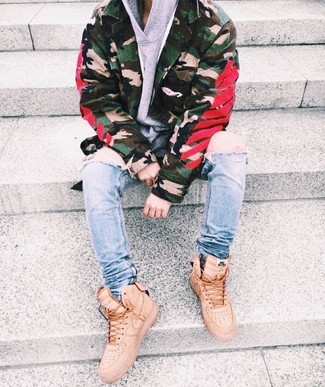 Men's Beige High Top Sneakers, Light Blue Ripped Skinny Jeans, Grey Hoodie, Olive Camouflage Military Jacket