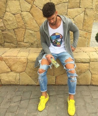 Yellow Low Top Sneakers Outfits For Men: 
