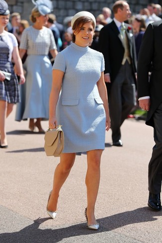 Silver Pumps Outfits: Rock a light blue tweed shift dress for a proper elegant outfit. If in doubt about the footwear, stick to silver pumps.