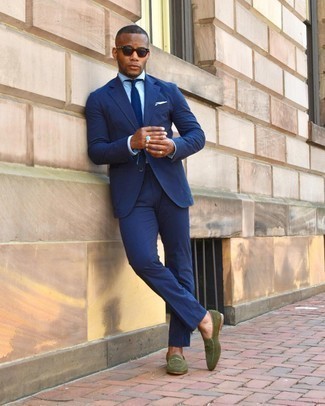Navy Suit Outfits: 