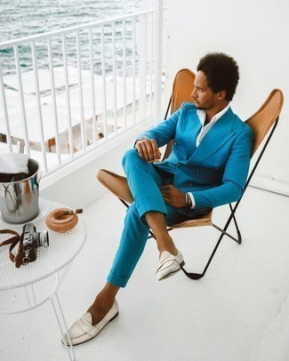 Aquamarine Suit Outfits: 