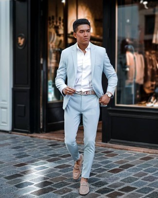 Light Blue Suit Outfits In Their 20s: 