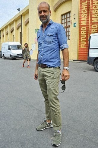 Dark Green Athletic Shoes Outfits For Men: This relaxed combination of a light blue chambray long sleeve shirt and olive chinos comes to rescue when you need to look dapper in a flash. To infuse a more relaxed spin into your getup, grab a pair of dark green athletic shoes.