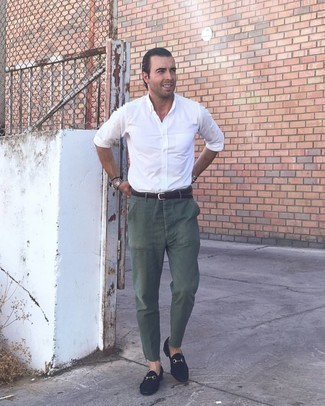 Dark Green Chinos with Long Sleeve Shirt Outfits: Putting together a long sleeve shirt with dark green chinos is an awesome pick for a casually stylish look. Wondering how to finish this outfit? Round off with black suede loafers to up the style factor.
