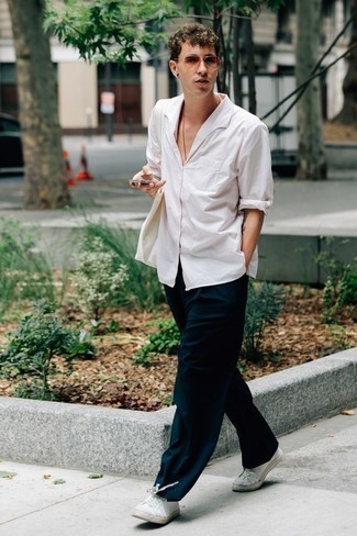Skinny Shirt In White With Contrast Buttons And Button Down Collar