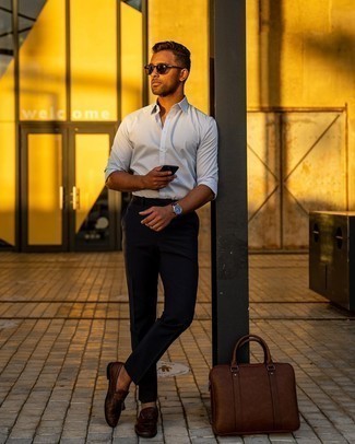 Tobacco Leather Briefcase Outfits: A white long sleeve shirt and a tobacco leather briefcase are absolute menswear must-haves that will integrate perfectly within your day-to-day rotation. In the footwear department, go for something on the smarter end of the spectrum and round off this outfit with a pair of dark brown leather tassel loafers.