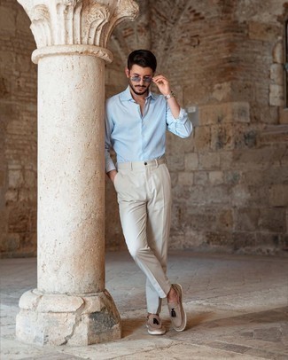 Light Blue Sunglasses Outfits For Men: This outfit with a light blue long sleeve shirt and light blue sunglasses isn't a hard one to pull off and is open to more sartorial experimentation. If you wish to effortlessly dial up this look with footwear, why not complement your look with tan suede tassel loafers?