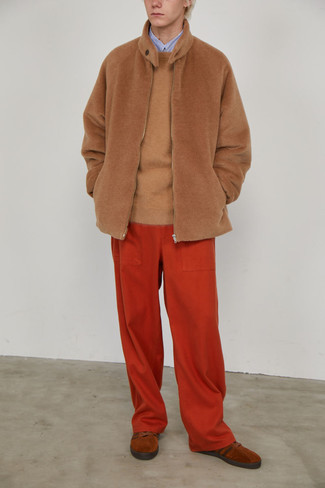 Tan Fleece Bomber Jacket Outfits For Men: 