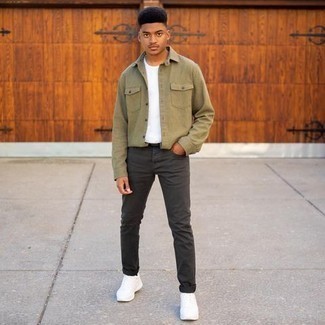 Charcoal Jeans Outfits For Men: An olive long sleeve shirt and charcoal jeans? This is easily a wearable look that any man could rock on a day-to-day basis. White athletic shoes will add a dose of stylish effortlessness to an otherwise classic look.